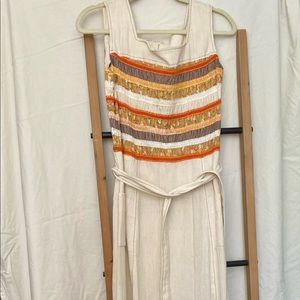 Vintage 70s maxi Linen dress fits size 8/10- pockets!